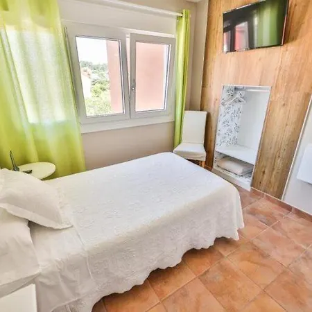 Puerto Arnela Hotel Camarinas